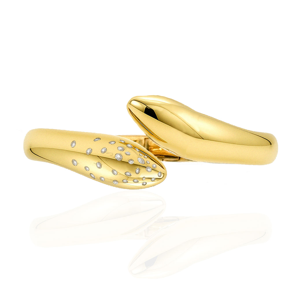 Claw Bangle with Sprinkled Diamonds, Gold