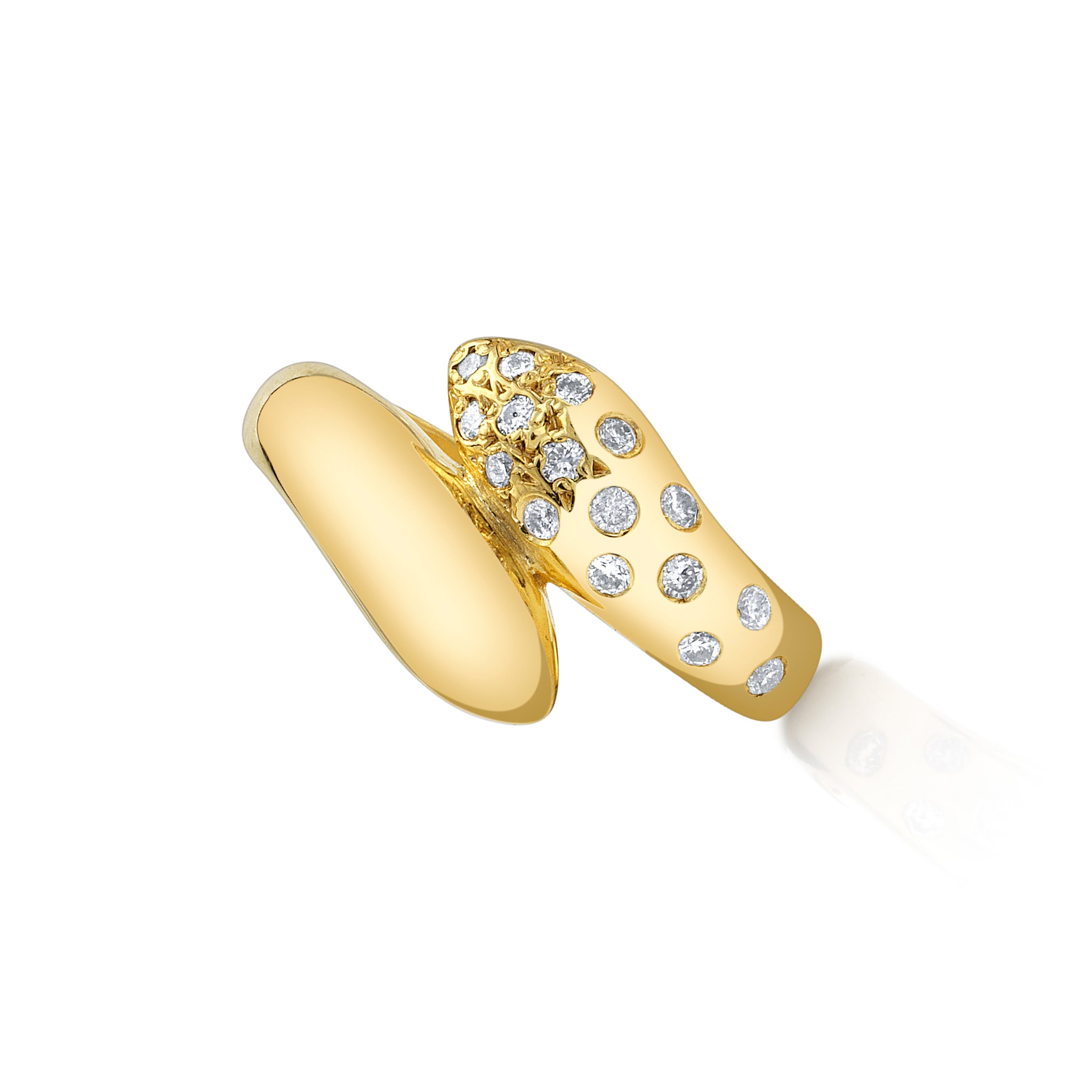 Claw Earcuff with Sprinkled Diamonds, Gold